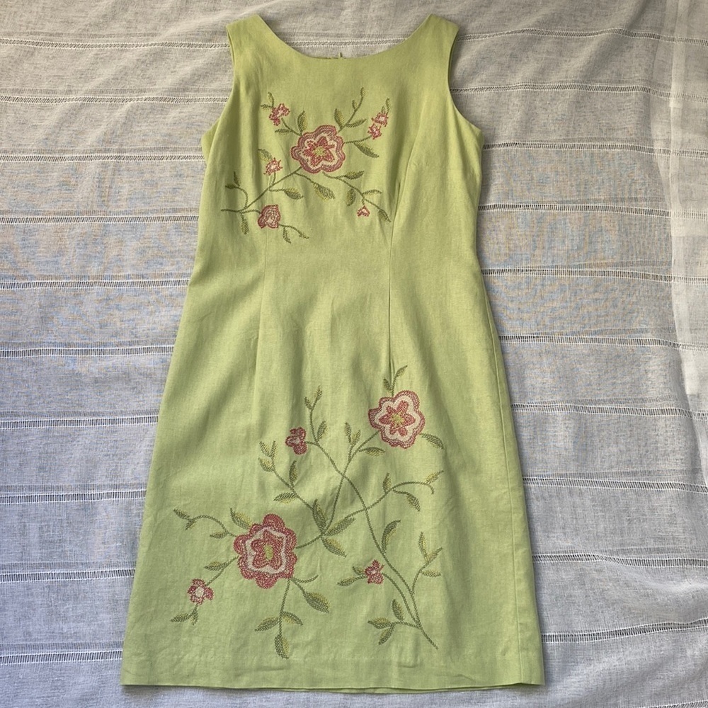 Dress barn linen blend shift dress with vibrant flora embroidered design.